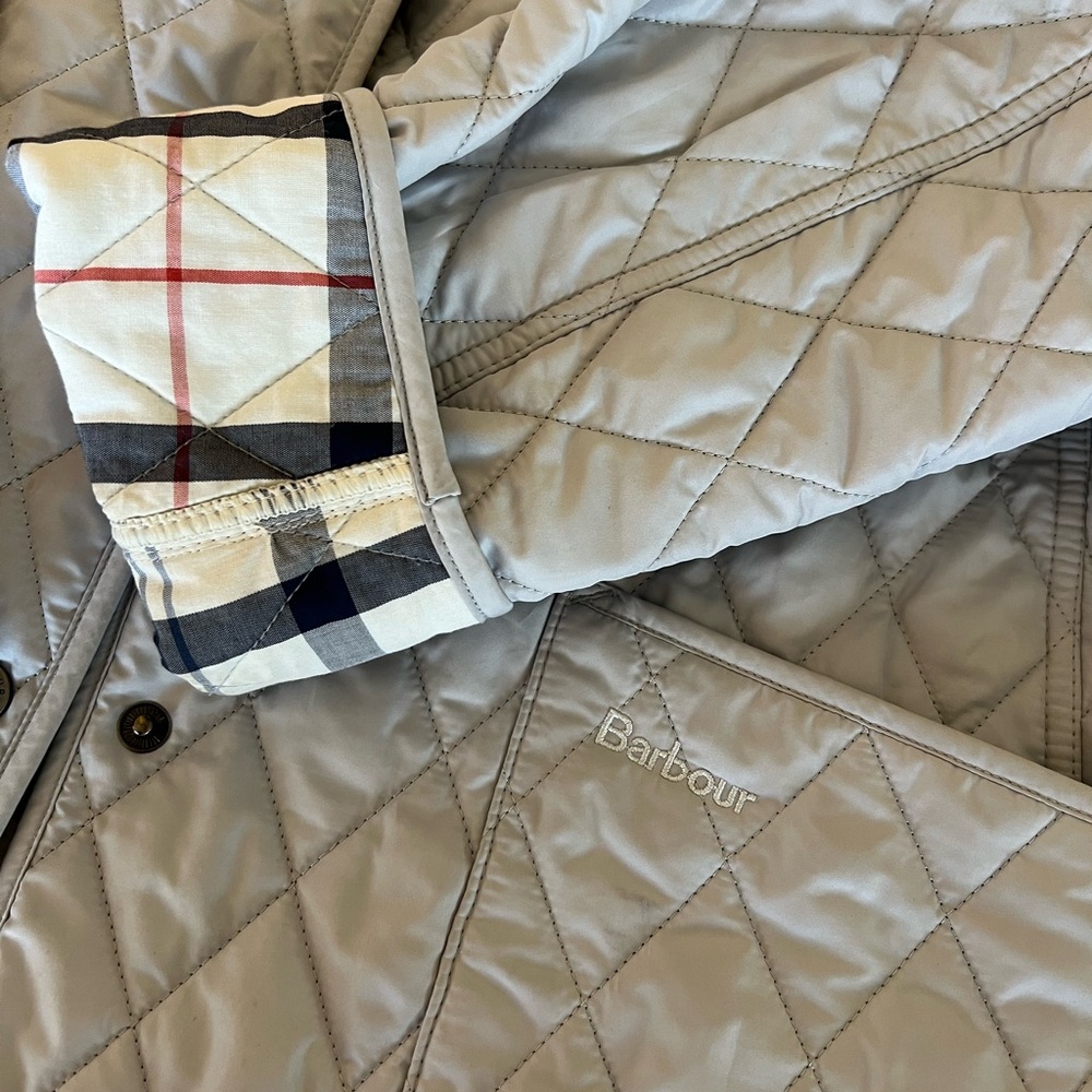 Barbour Light Blue Quilted Utility Jacket with Navy Collar - Picture 4 of 7